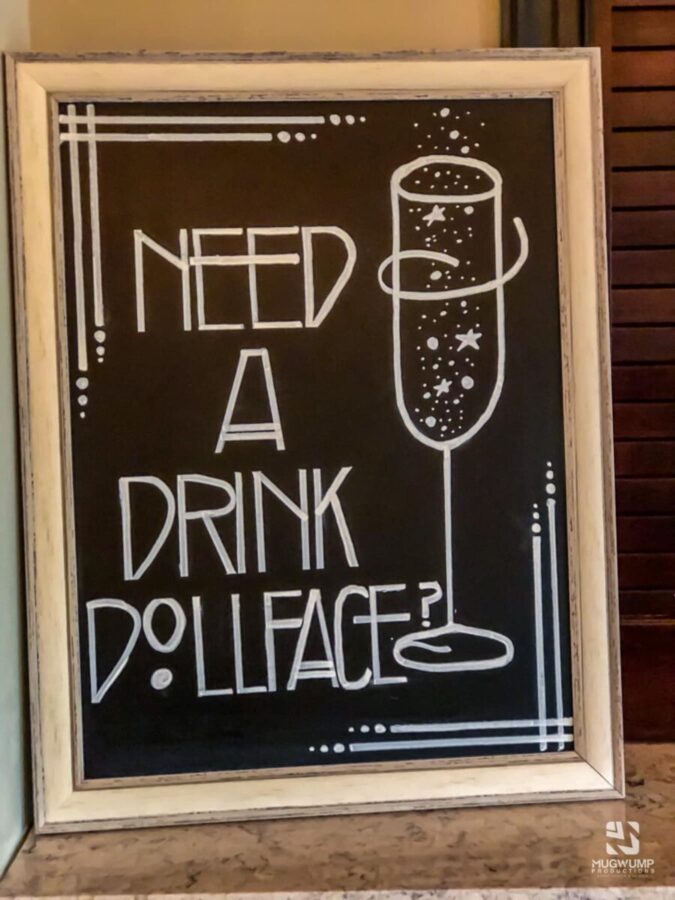 1920s-Themed-Chalkboard-Decor