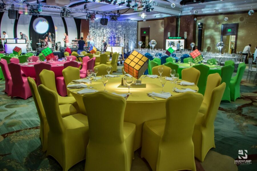 1980s-themed-event-decor-1200x800