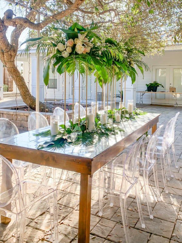 Transparent_Ghost_Chairs_Elegant_Dining_Chair_Rental_Jacksonville
