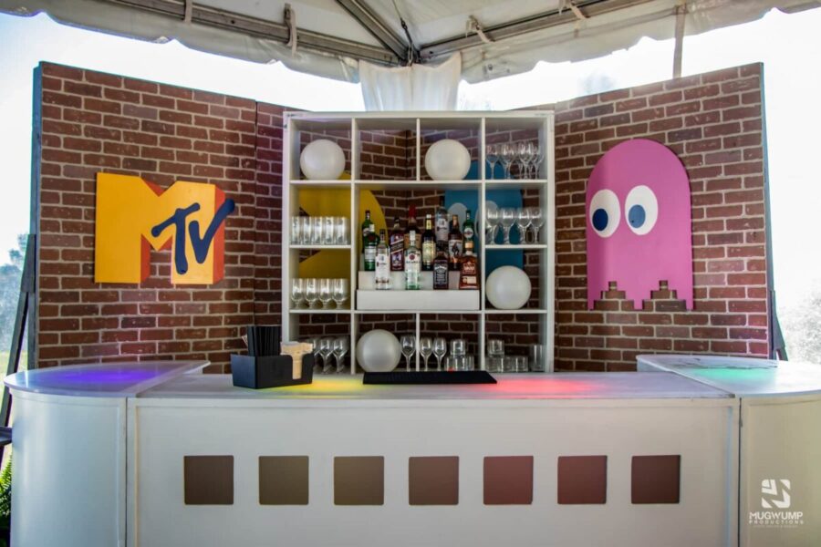 80s-Event-Bar-Decor