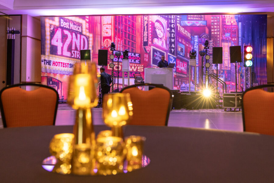 New_York_Themed_Prom_Event_Rentals_Jacksonville_Event_Design