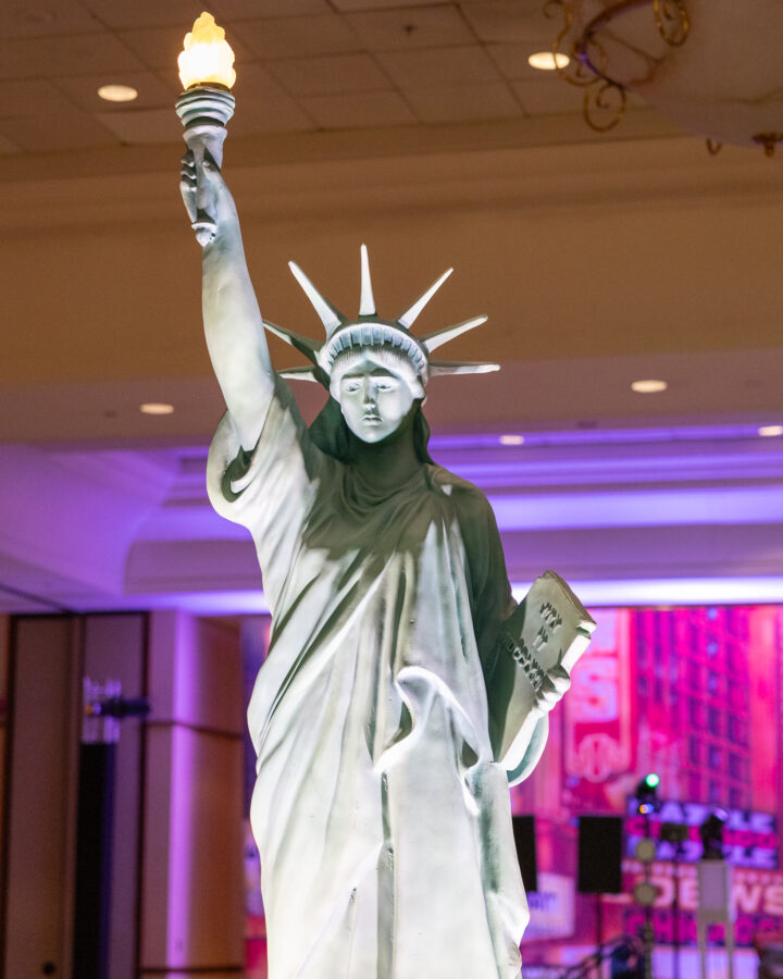 New_York_Themed_Prom_Event_Rentals_Jacksonville_Event_Design