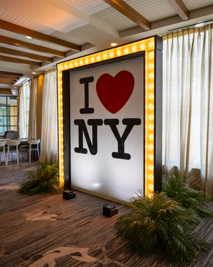 New_York_Themed_Prom_Event_Rentals_Jacksonville_Event_Design