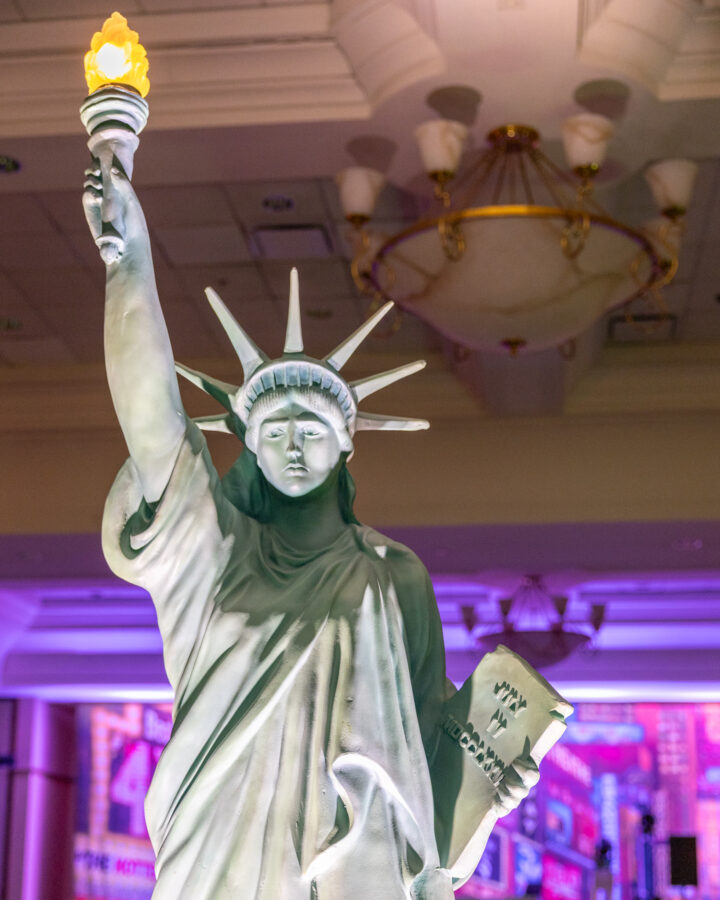 New_York_Themed_Prom_Event_Rentals_Jacksonville_Event_Design