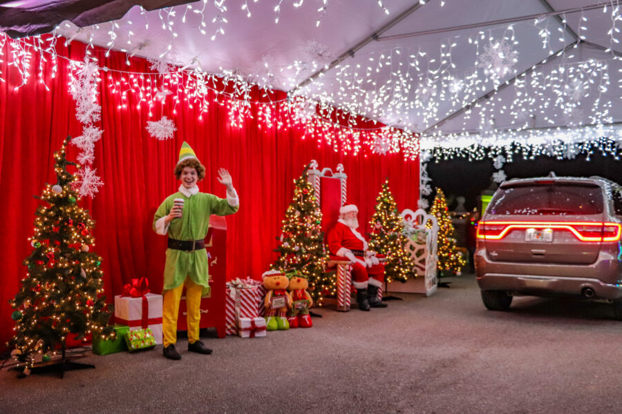 holiday drive through decor