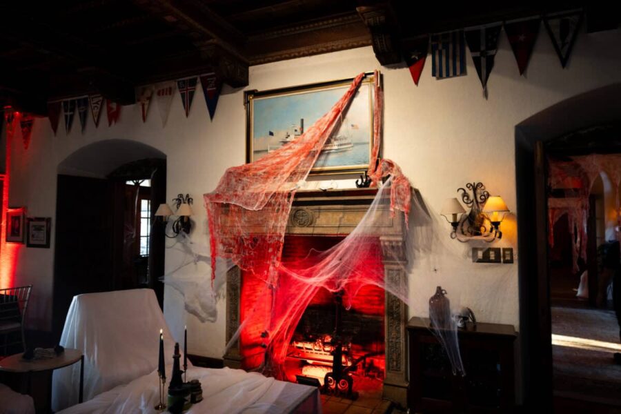 Halloween decor