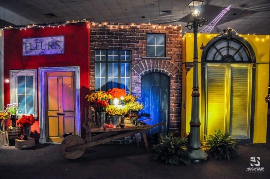 Paris-Themed-Event-Decor