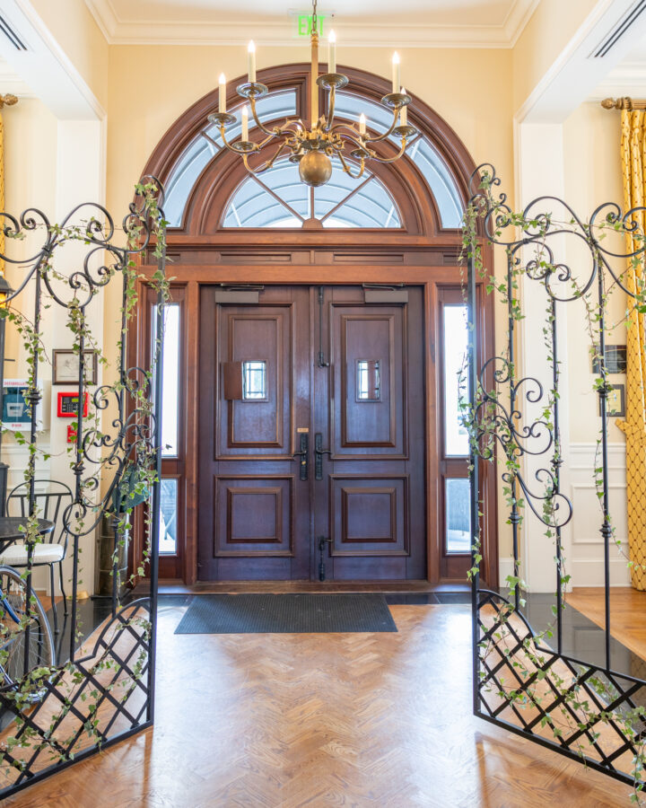 Paris_Themed_Prom_Event_Decor_Jacksonville