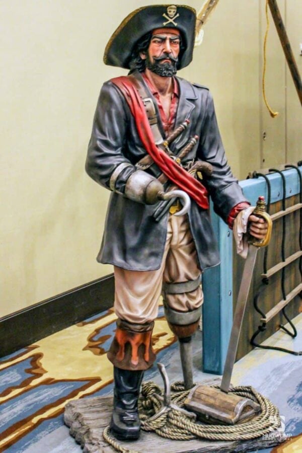 Pirate-Party-Themed-Decor-10-1-800x1200