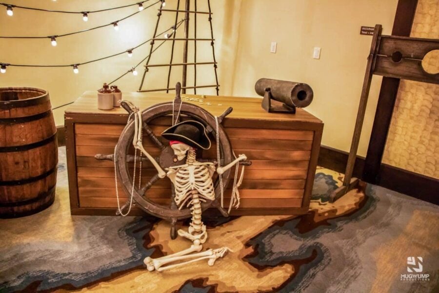 Pirate-Party-Themed-Decor-16-1-1200x800