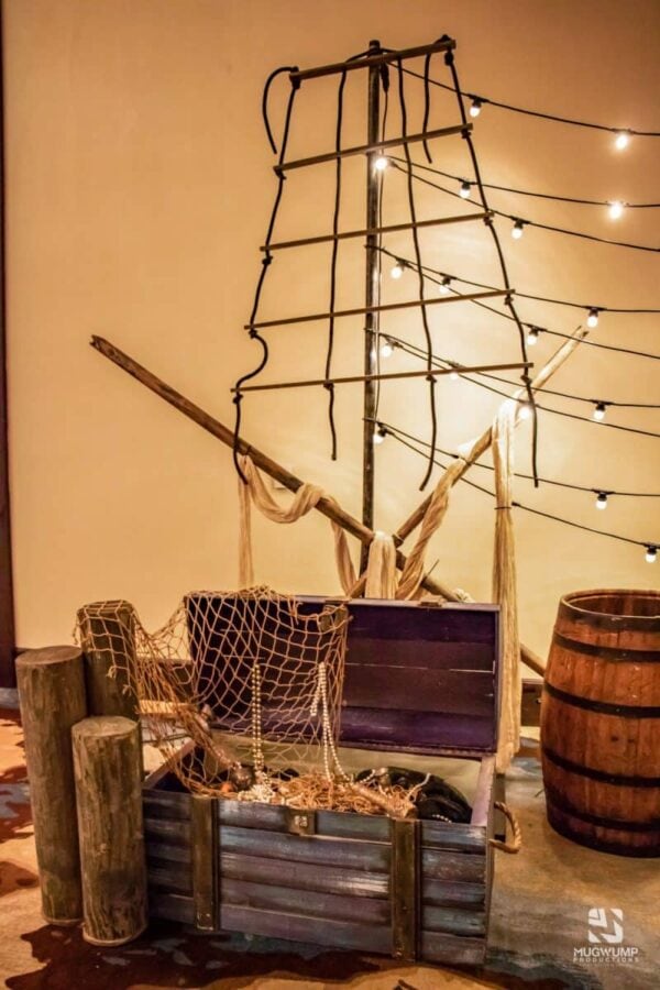 Pirate-Party-Themed-Decor-17-1-800x1200