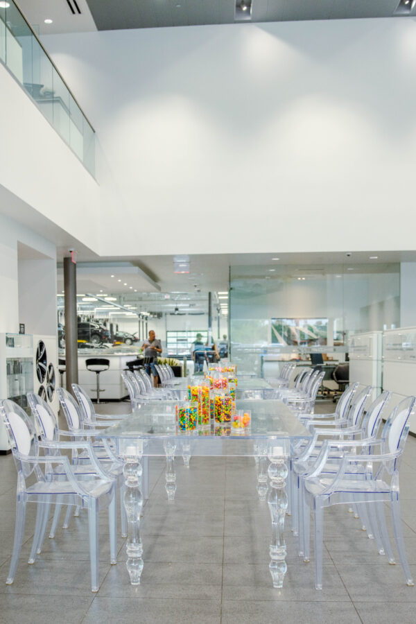 Clear_Transparent_Table_Event_Decor_Rental_Jacksonville