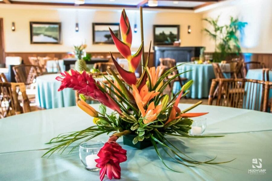 Tropical-Themed-Event-Table-Decor-Floral-Centerpieces