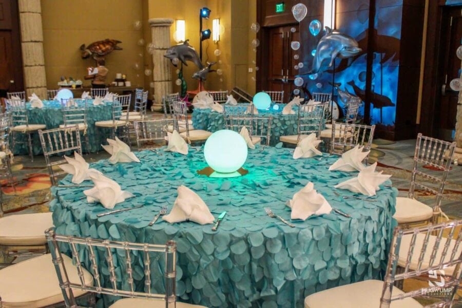 Underwater-Themed-Event-Table-Decor-Jacksonville-Glow-Ball-Centerpieces