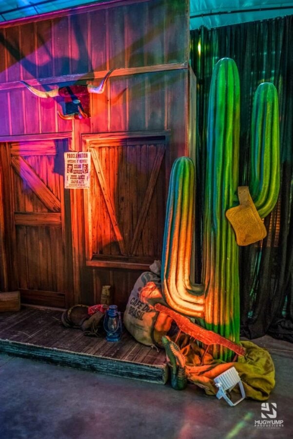 Western-Themed-Event-Decor-11-1-1-801x1200