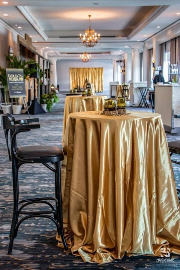 Western-Themed-Event-Decor-17-1-800x1200