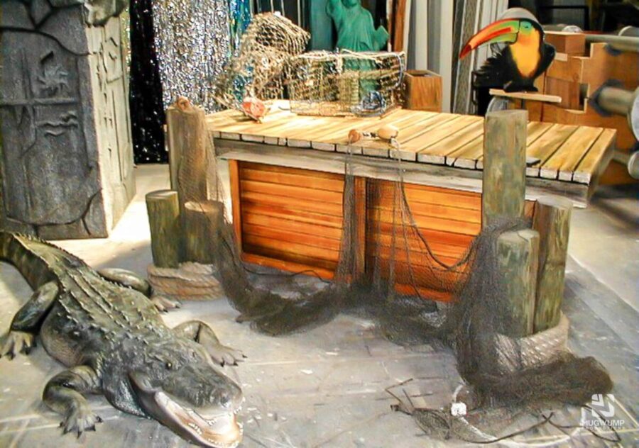 Alligator-Prop-Dock-Prop-Swamp-Decor