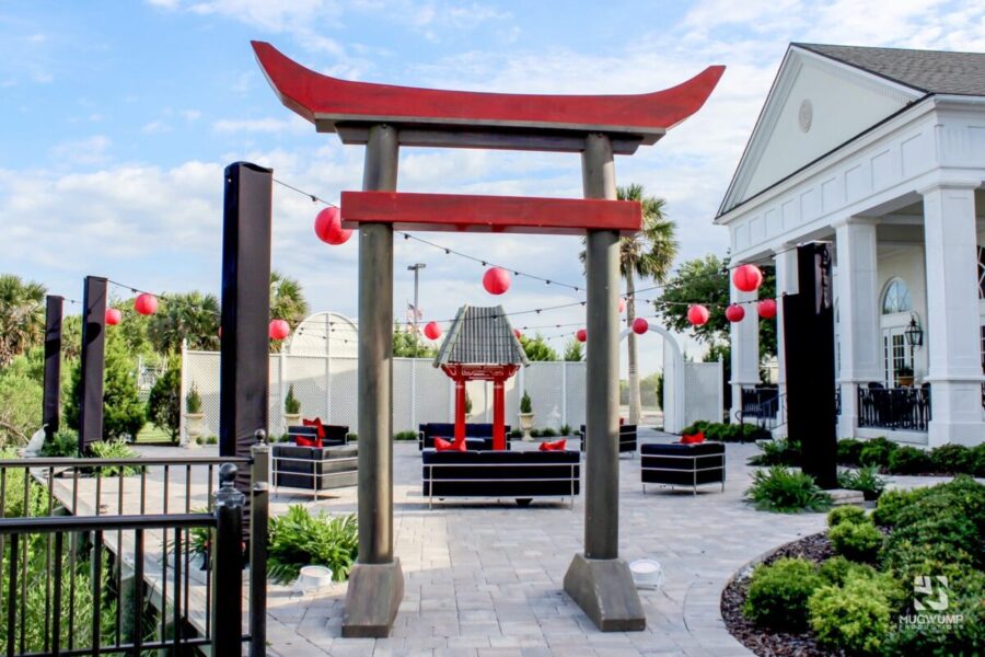 Around-the-World-Themed-Party-Entrance