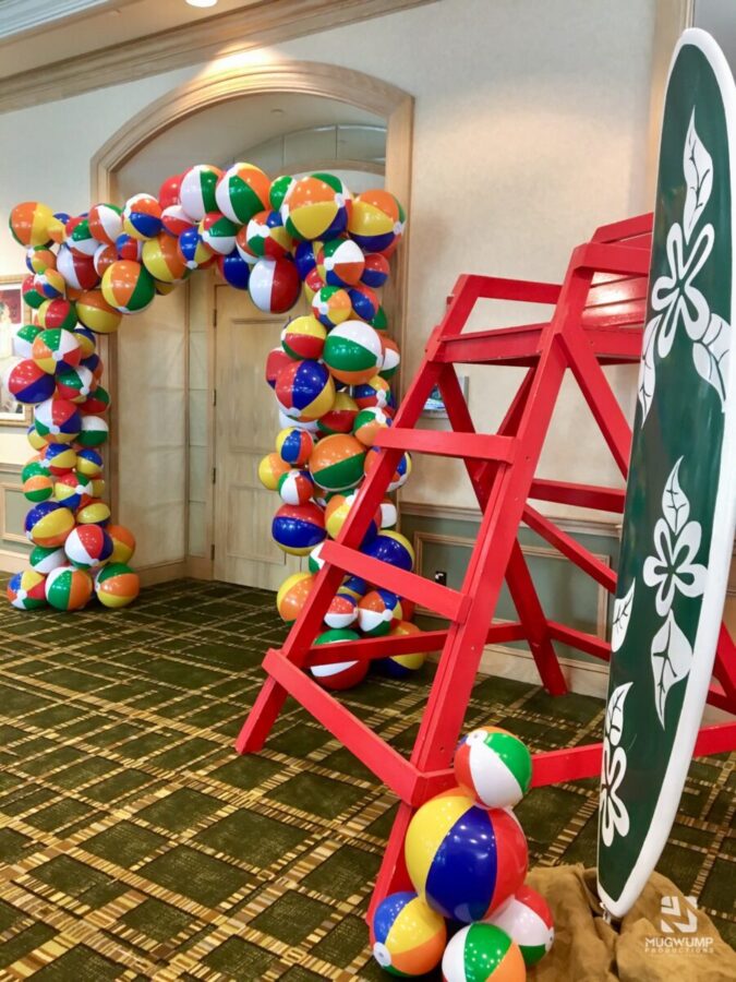 Beach-Ball-Ballon-Arch