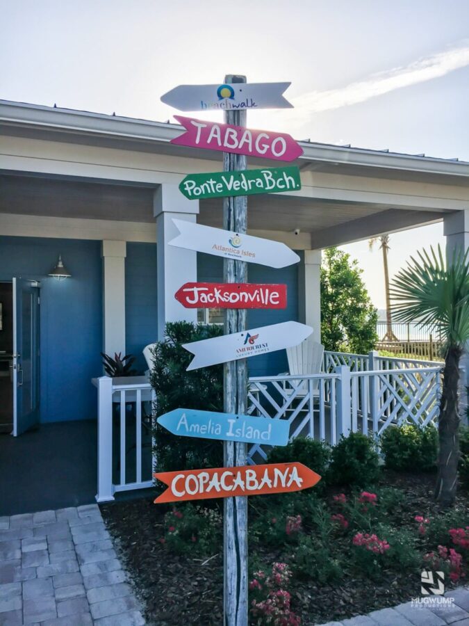 Beach-Sign-Prop-Event-Decor