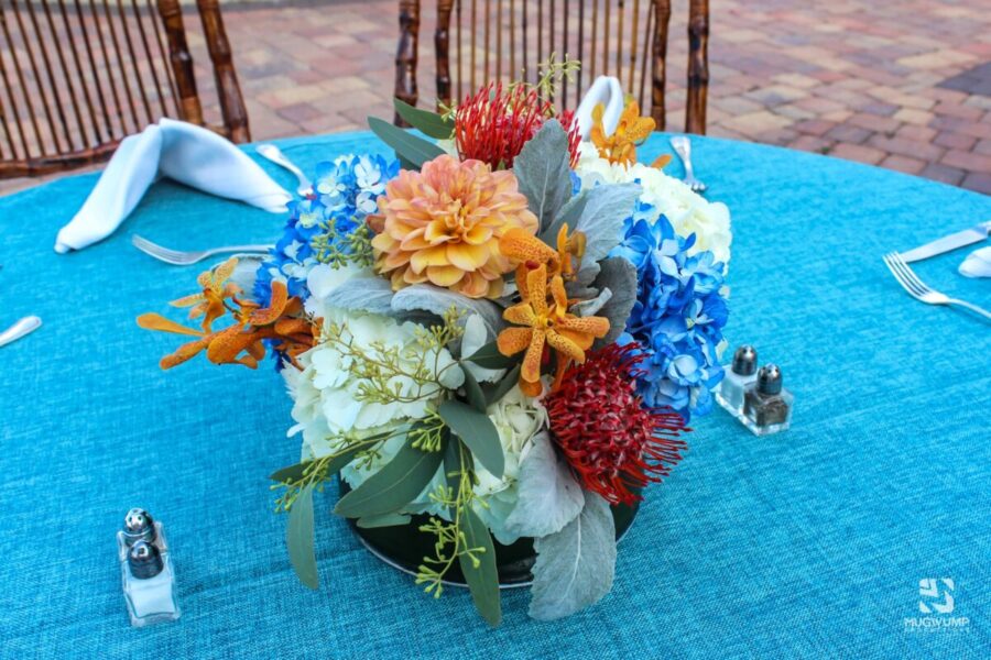 Beach-Themed-Event-Floral-Arrangement