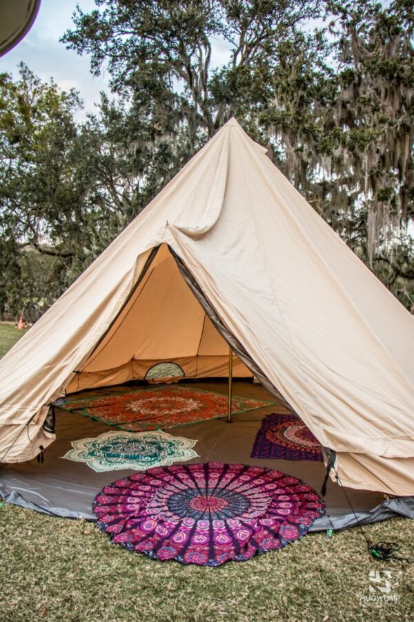 Bohemian-Rug-Outdoor-Tent
