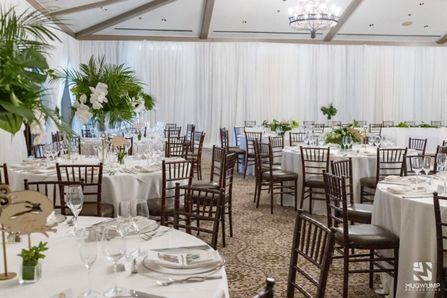 Classic-Wedding-Reception-Decor