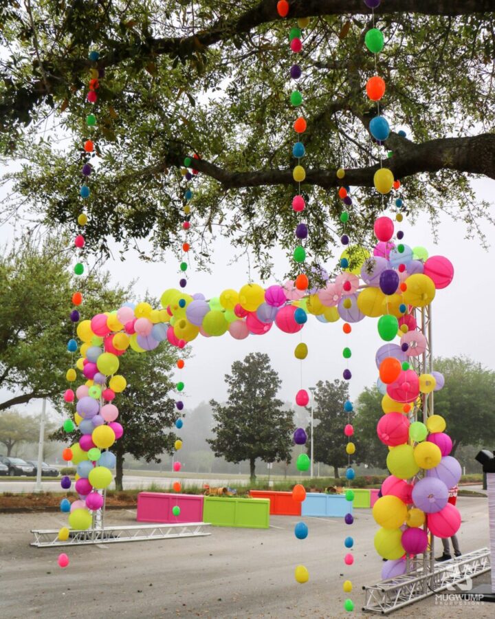 Drive-Thru-Celebration-Easter-Decor