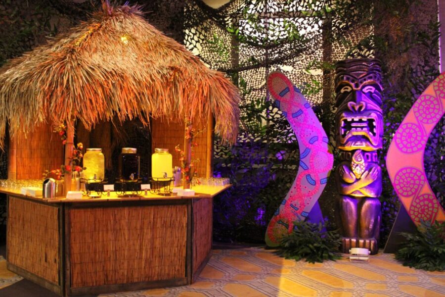 Event-Decor-Tiki-Boomerang-Props