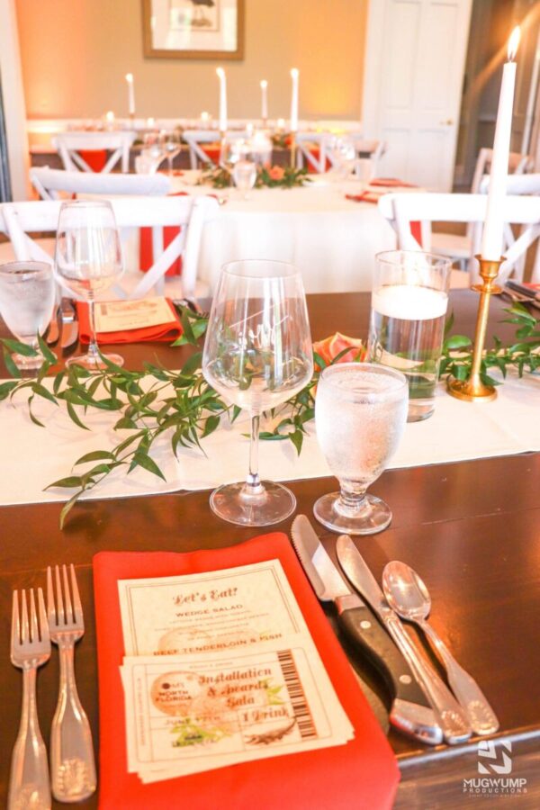 Gala-Event-Table-Setting
