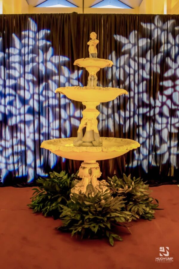 Garden-Fountain-Event-Decor