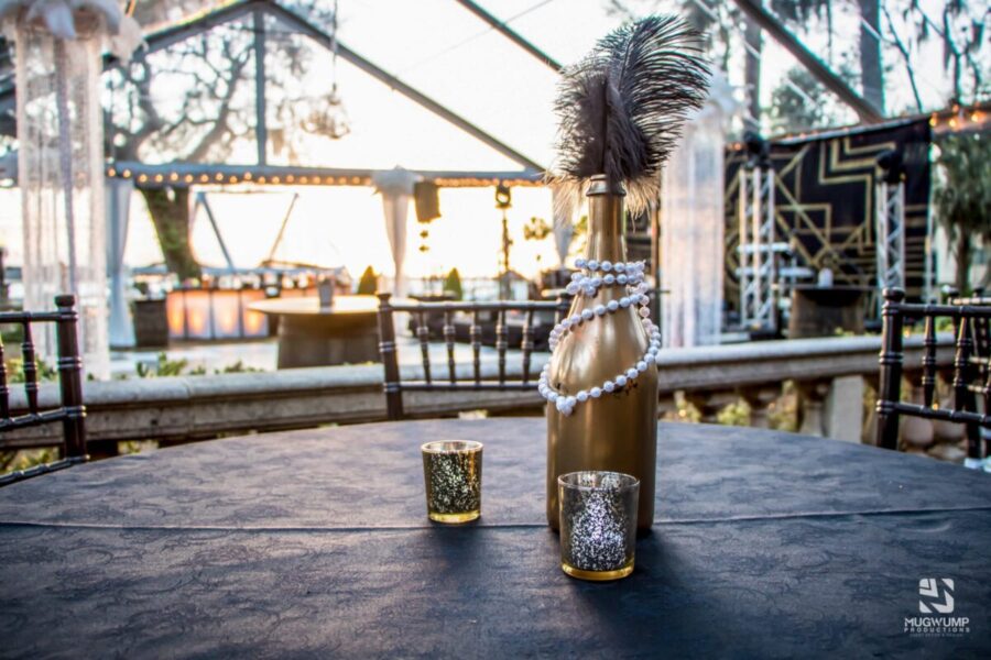 Gatsby-Themed-Table-Centerpiece
