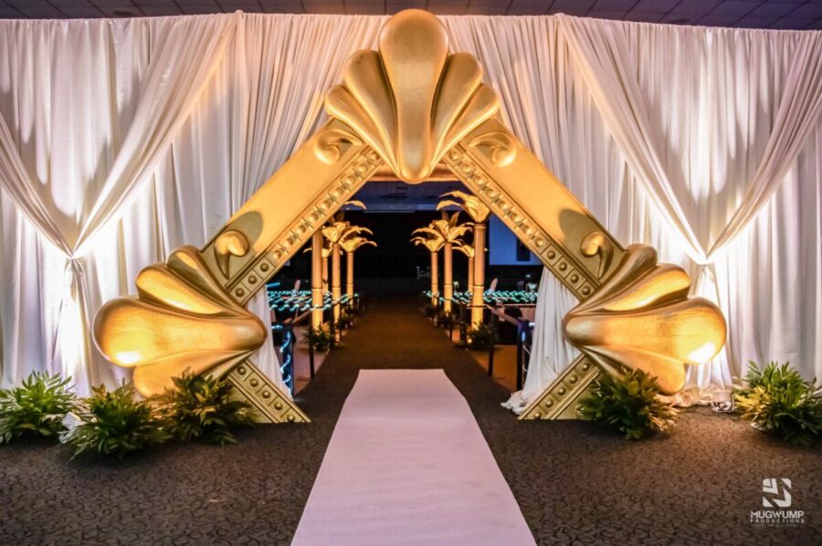 Gold-And-White-Event-Walkway-Entrance