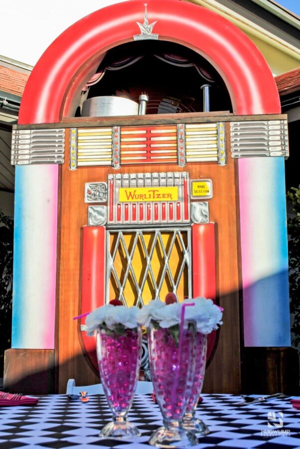 Jukebox-Cardboard-Cutout-Event-Decor