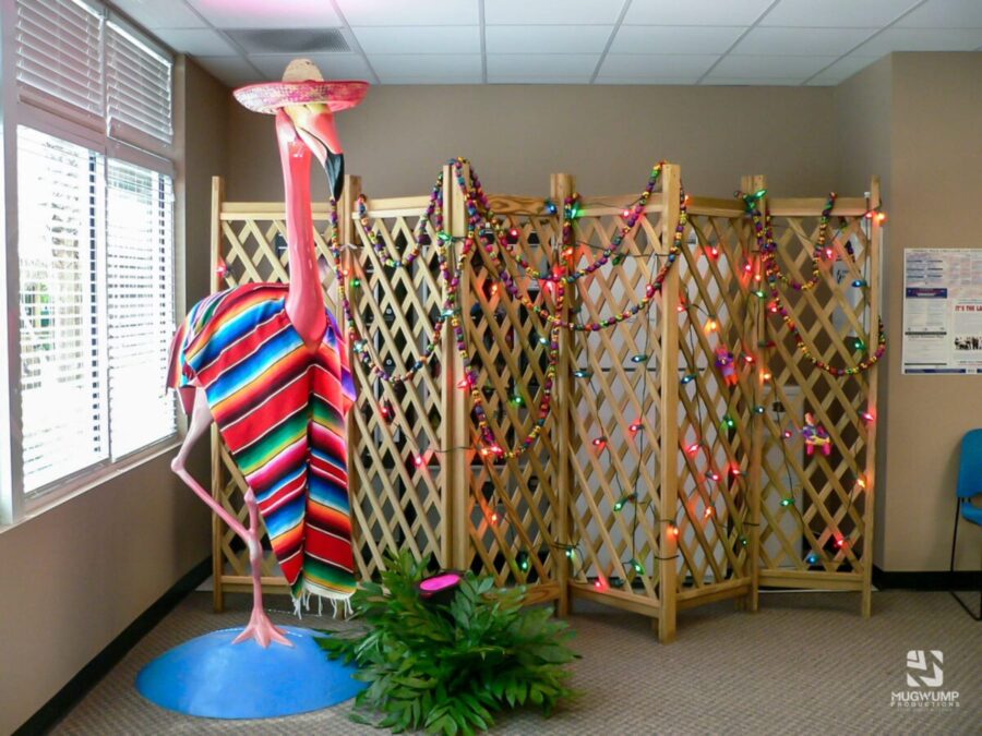 Mexican-Fiesta-Themed-Event-Decorative-Flamingo-Prop