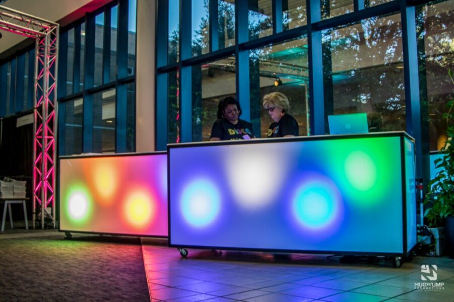 Neon-Party-Decor-Glow-Bar-DJ-Booth
