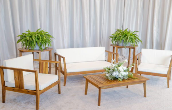 Beige_Outdoor_Wood_Love_Seat_Event_Rentals_Furniture_Jacksonville