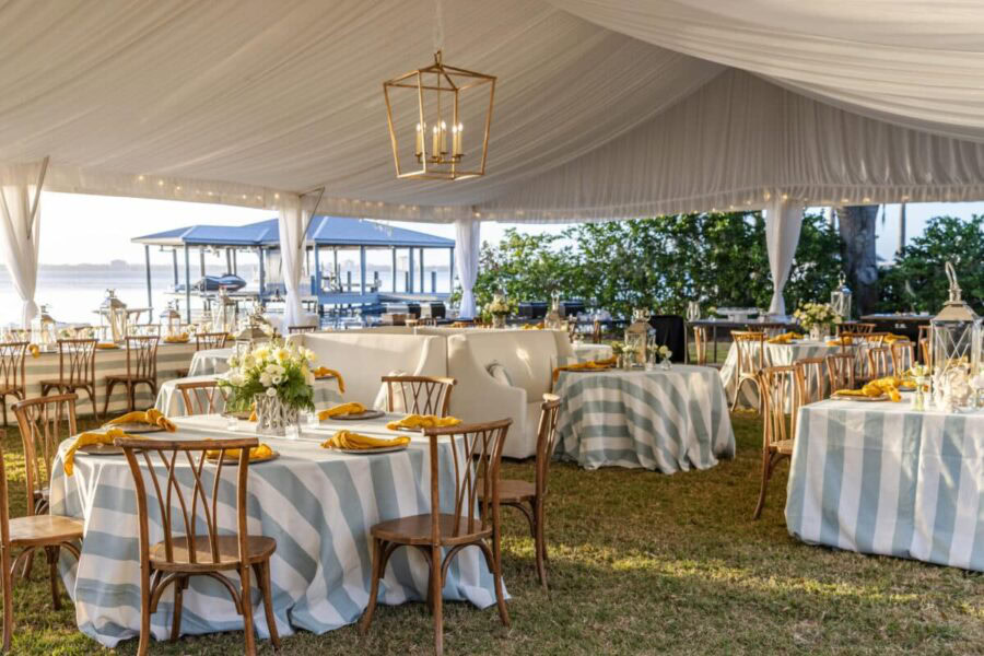 outdoor-event-decor-striped-linens-tan-chairs-rentals-jacksonville-1-1200x800