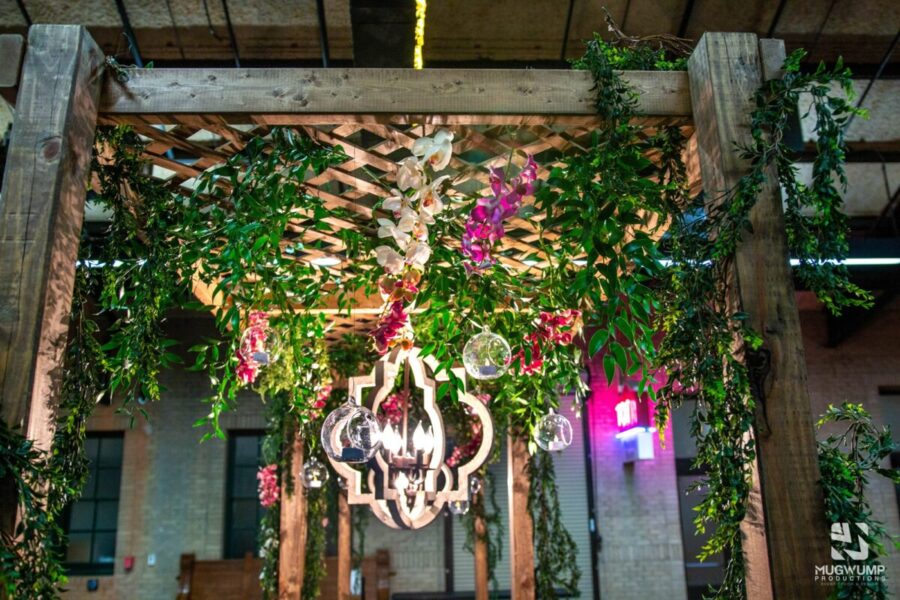 pergola-greenery-decor-1200x800 (1)