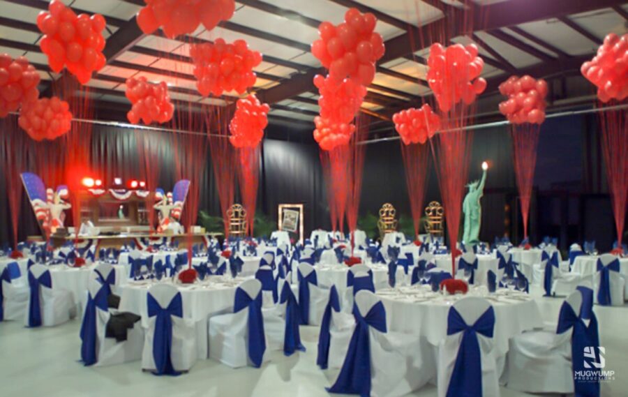 Red-White-Blue-Themed-Event-Decor