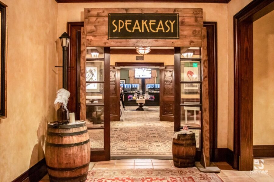 Speakeasy-Decor-1920s-Themed-Party