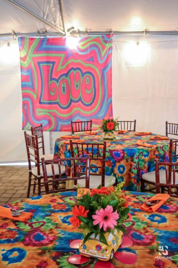 Tie-Dye-Table-Linen-1960s-Decor
