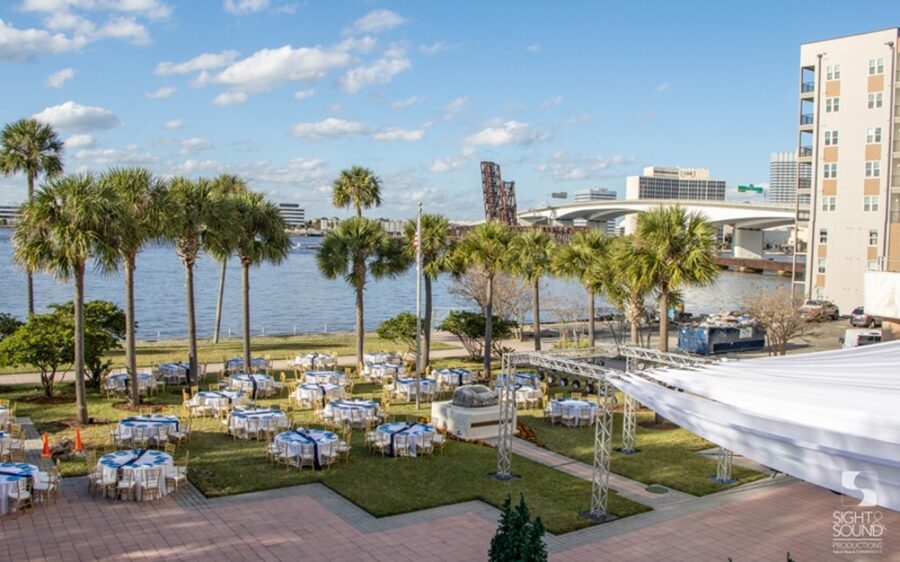 venue-841