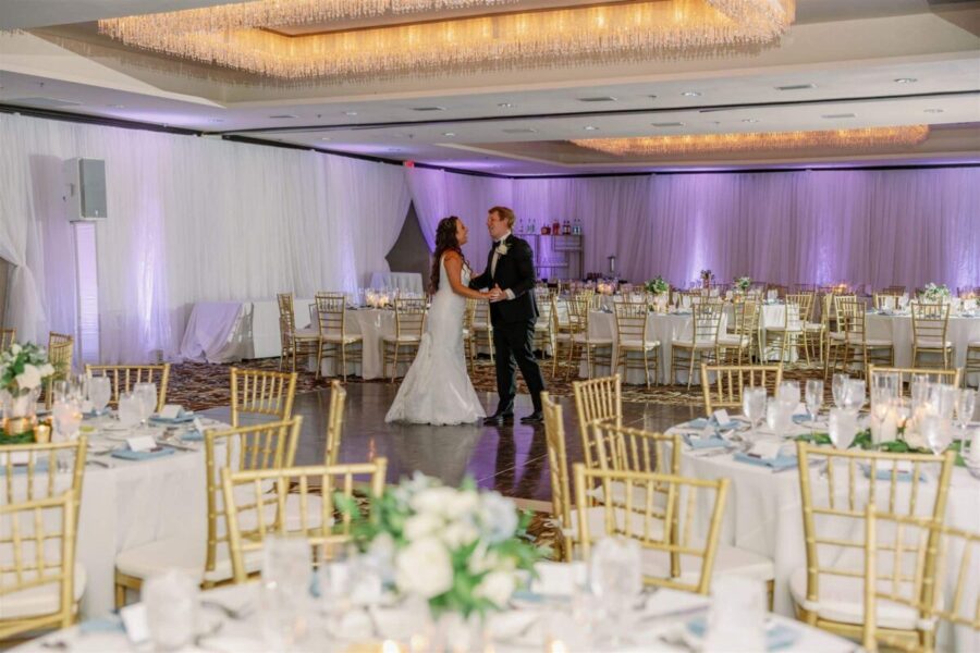 Wedding-Linens-Gold-Chairs-Rental