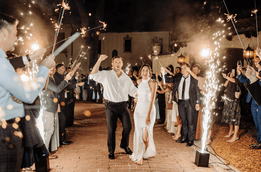 wedding-sparkler-sendoff.png