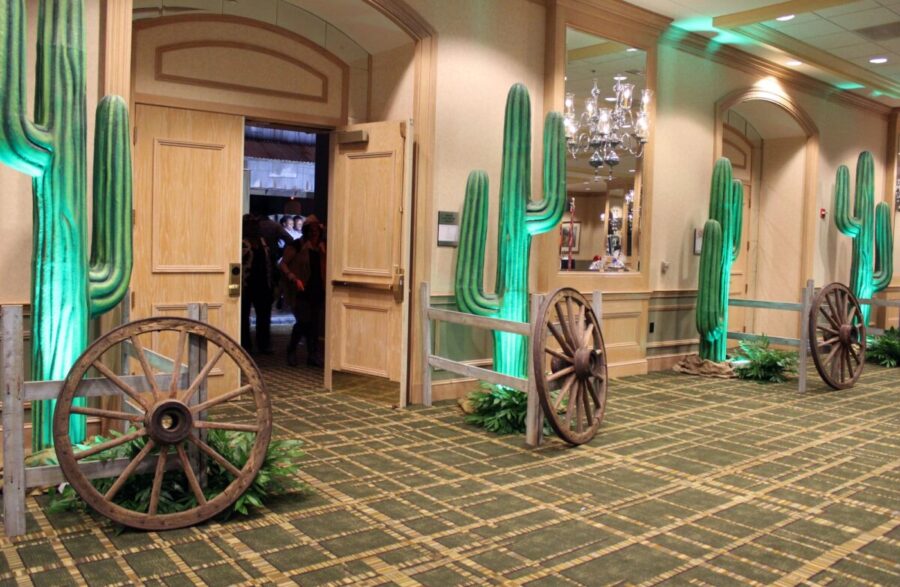 Western-Decor-Props-Cactus