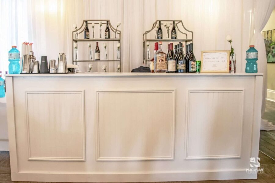 White-Bar-With-Molding-Rentals-Jacksonville